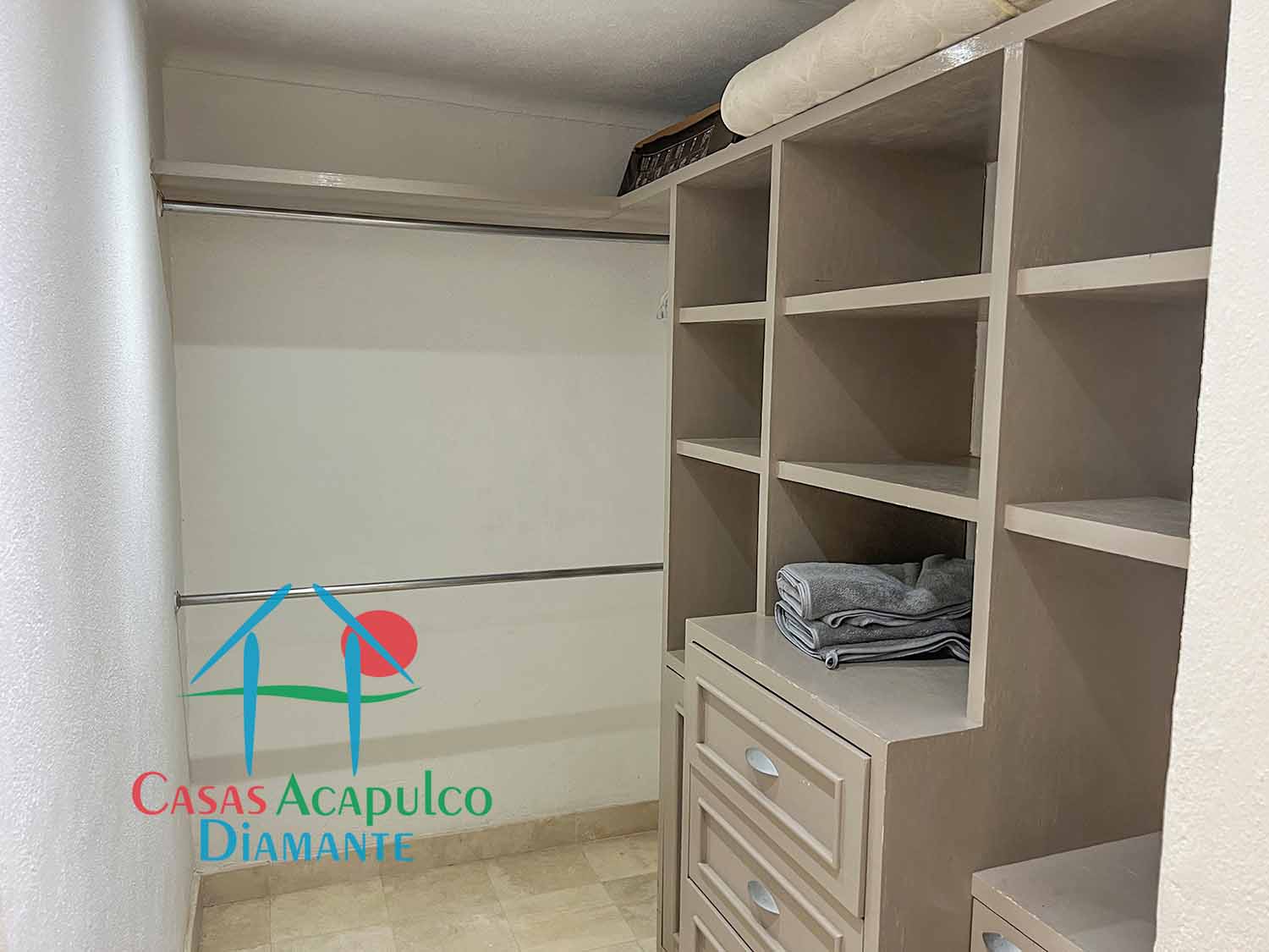 Son Vida Barbados 4 - Recámara uno 6